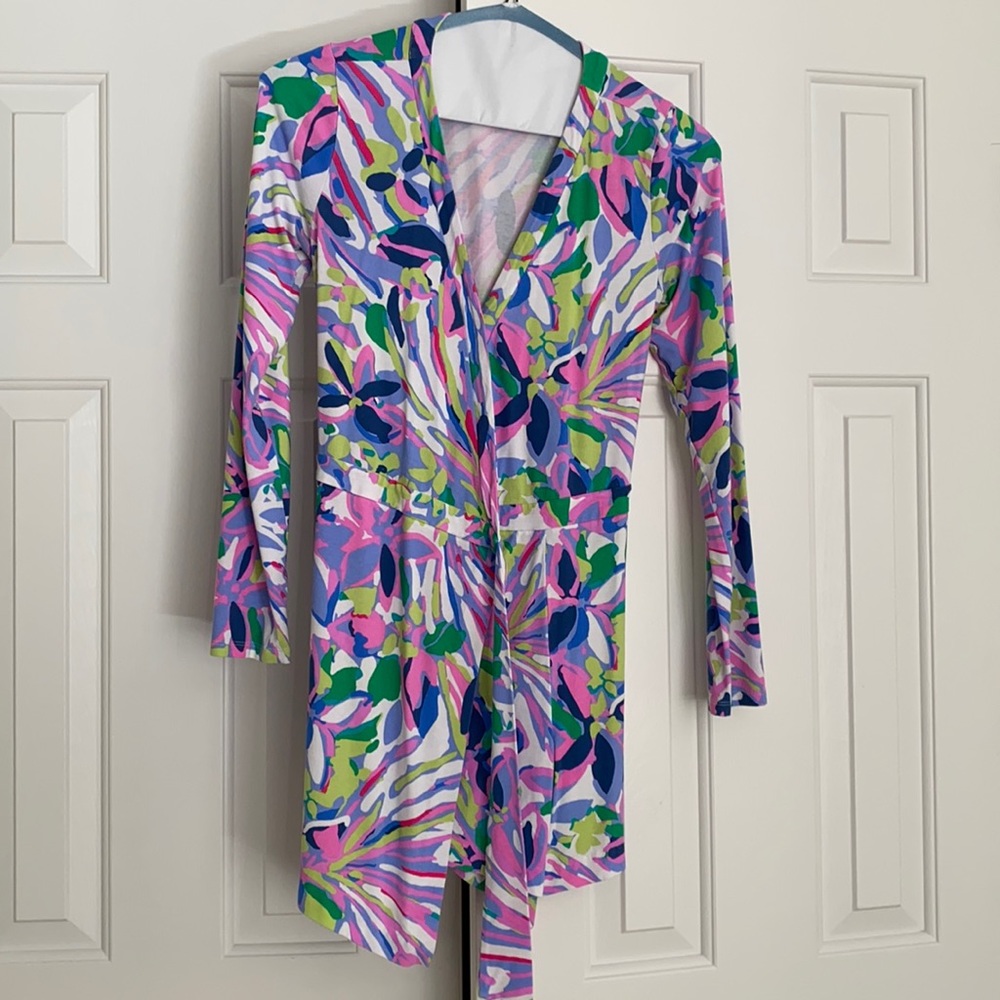 Lilly Pulitzer size Small multicolor long sleeve shorts romper